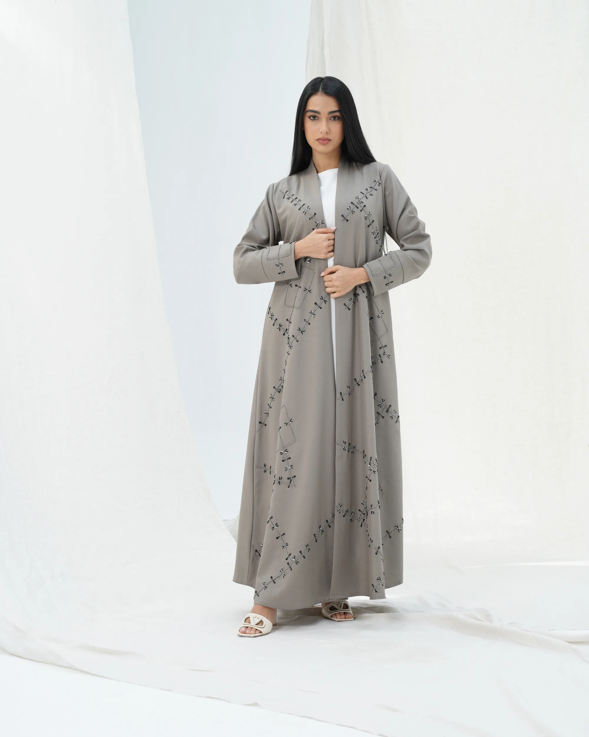 Greige Crystal Crep Abaya