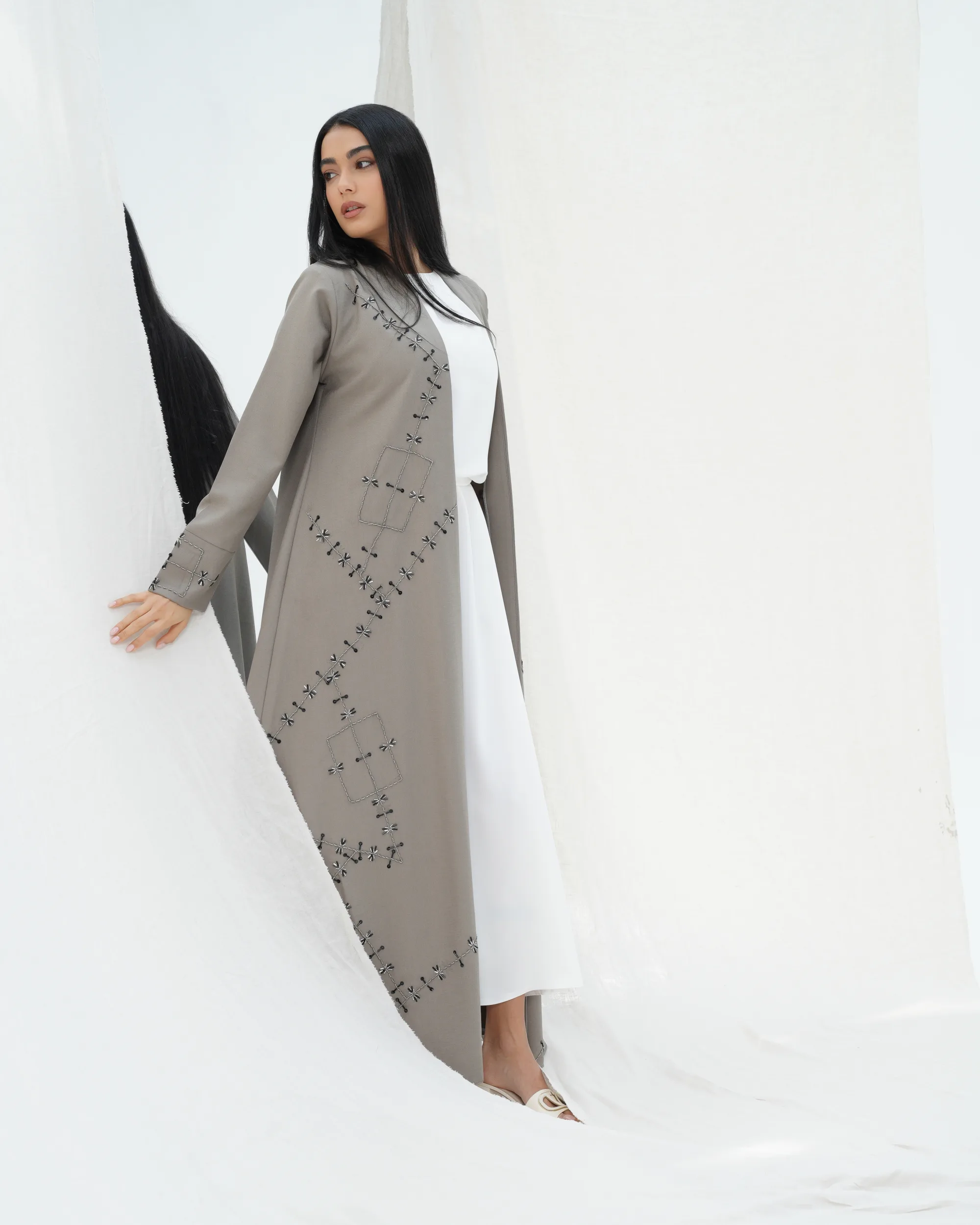 Greige Crystal Crep Abaya